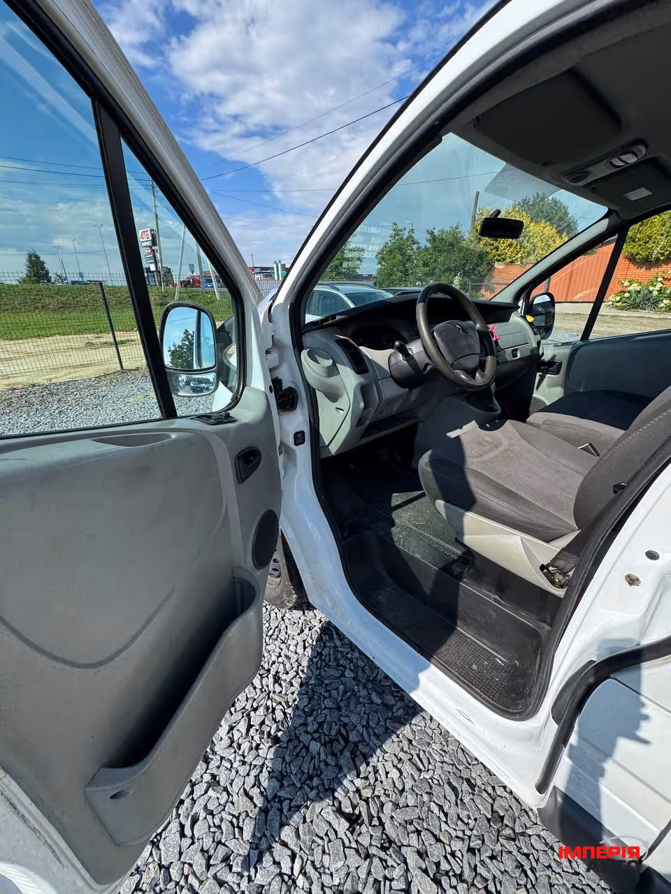 Renault Trafic - фото 22