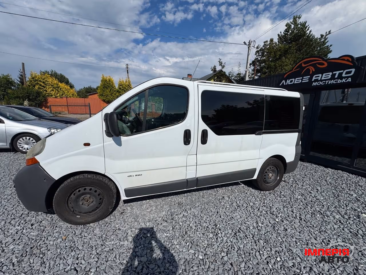Renault Trafic - фото 15