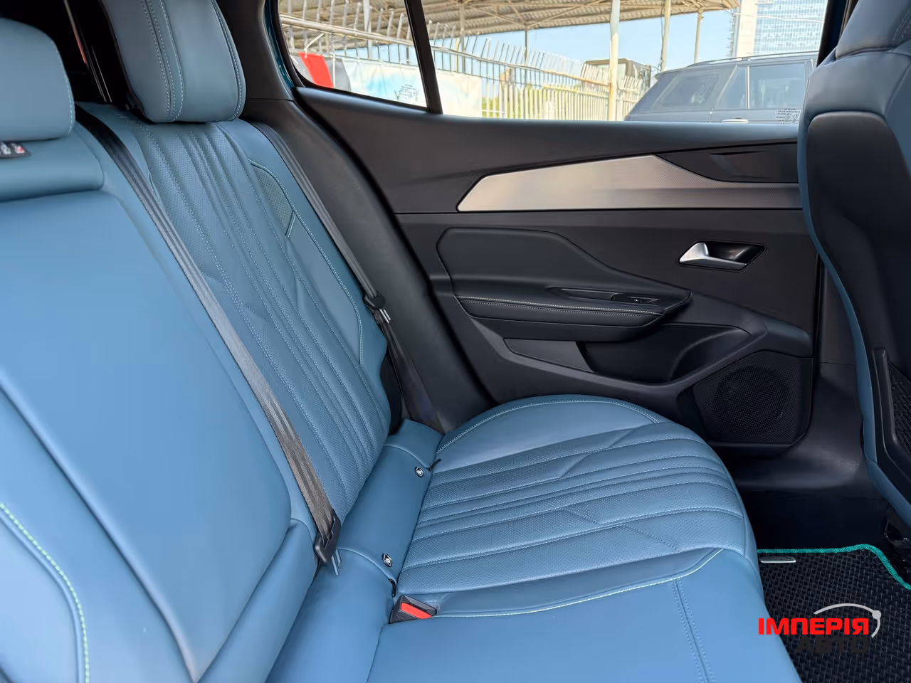 Peugeot 408 - фото 8