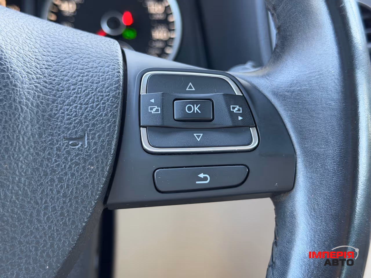 Volkswagen Tiguan - фото 23