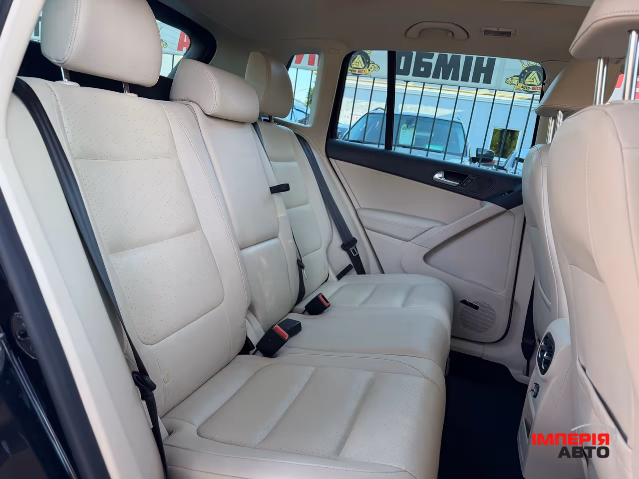 Volkswagen Tiguan - фото 12
