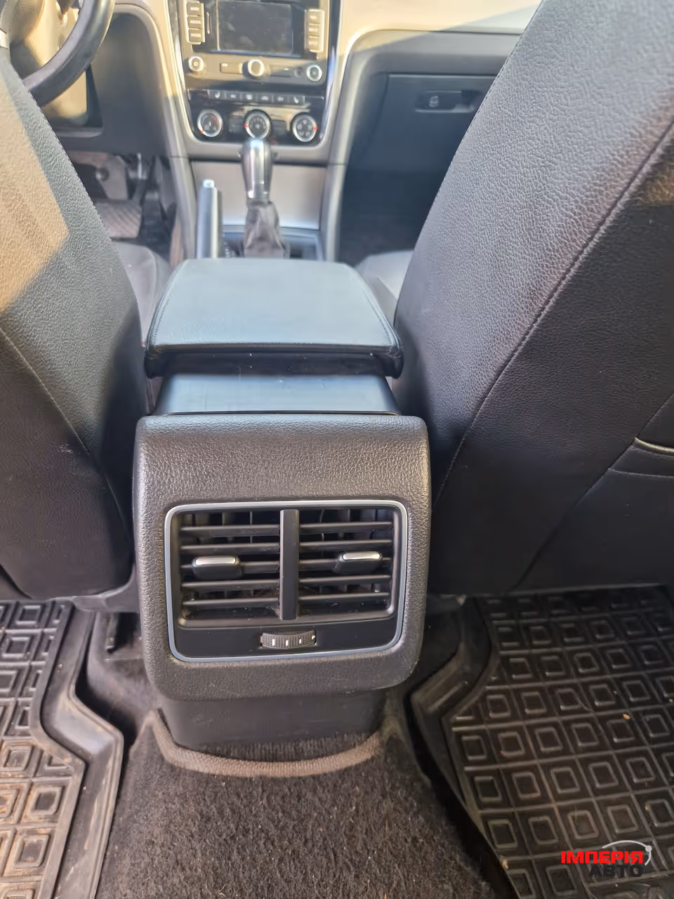 Volkswagen Passat USA/NMS - фото 14
