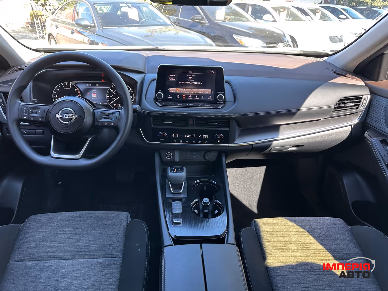 Nissan Rogue - фото 4