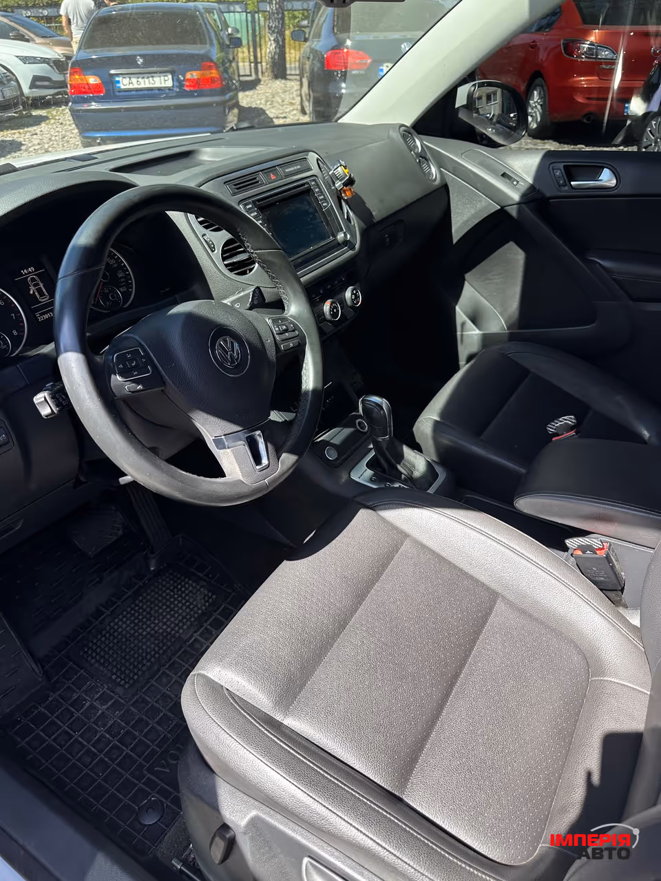 Volkswagen Tiguan - фото 6