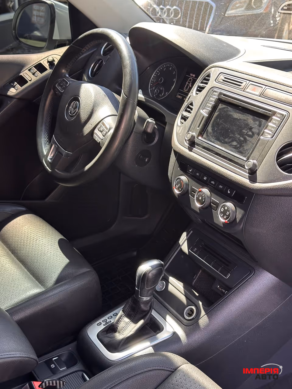 Volkswagen Tiguan - фото 7