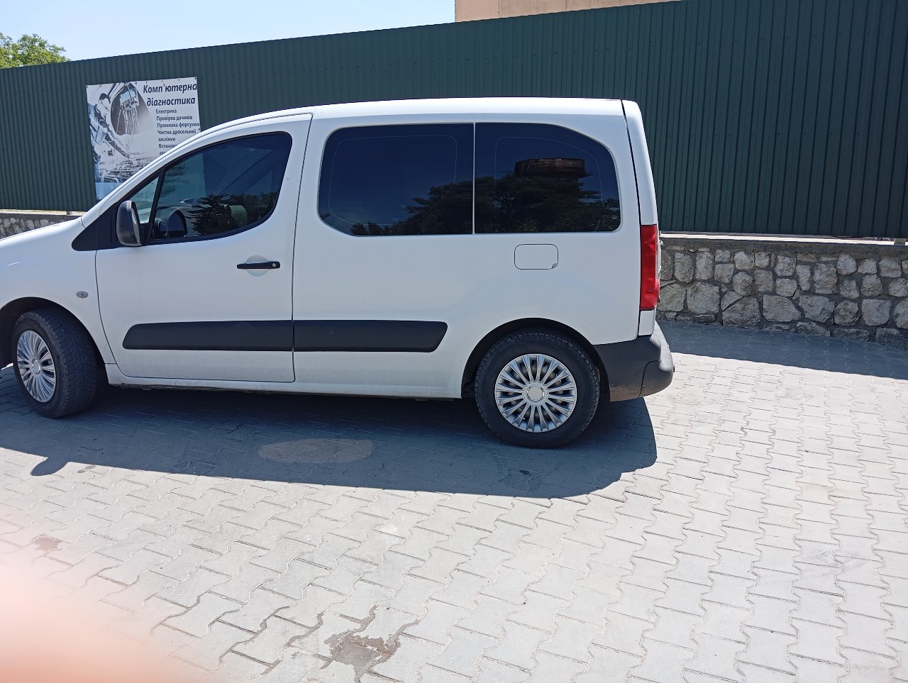 Peugeot Partner - фото 6