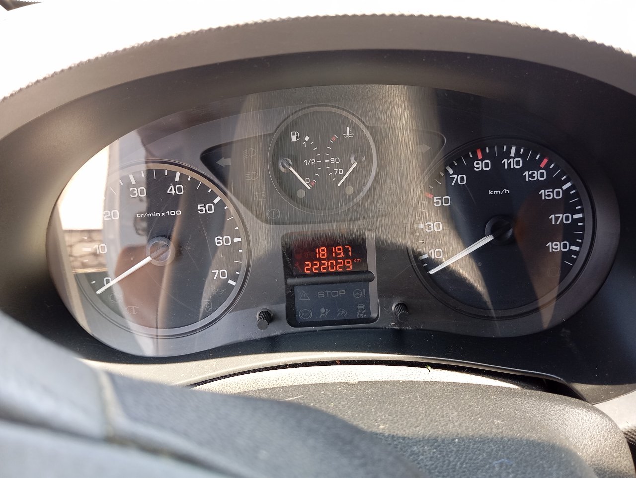 Peugeot Partner - фото 9