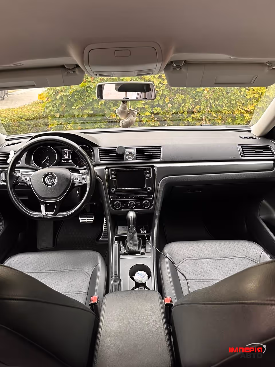 Volkswagen Passat - фото 17