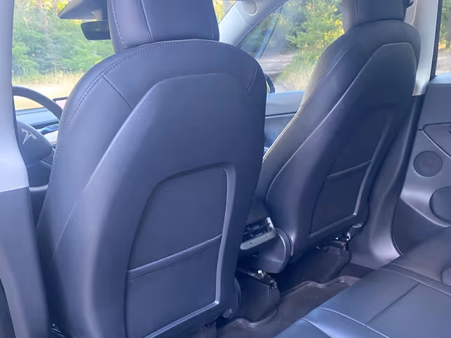 Tesla Model Y - зображення 5
