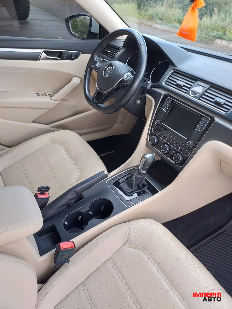 Volkswagen Passat - фото 16