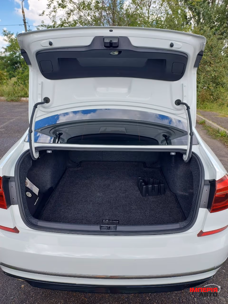 Volkswagen Passat - фото 10