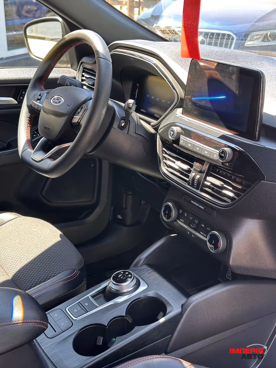 Ford Escape - фото 8