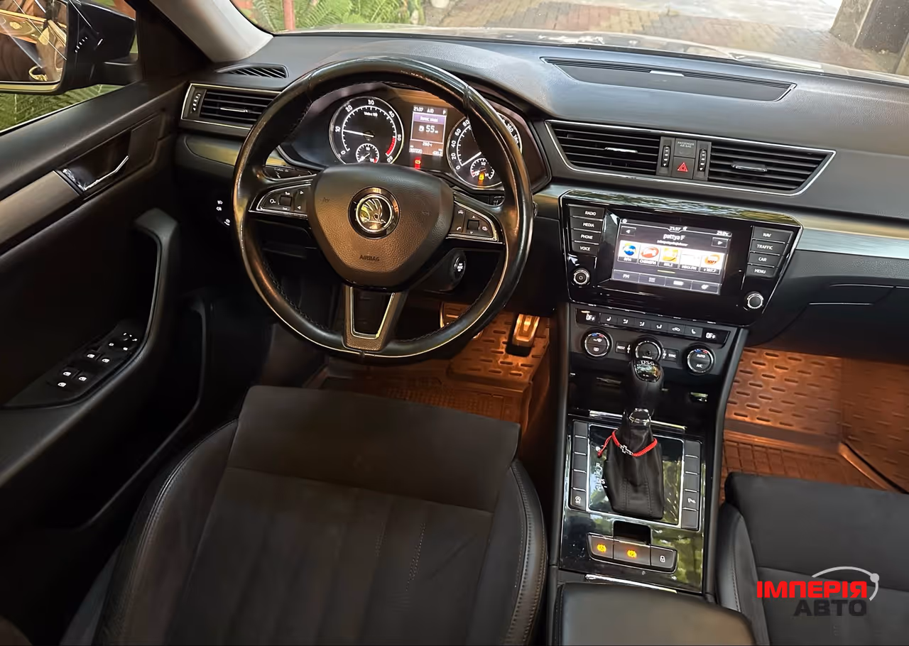 Skoda Superb - фото 7