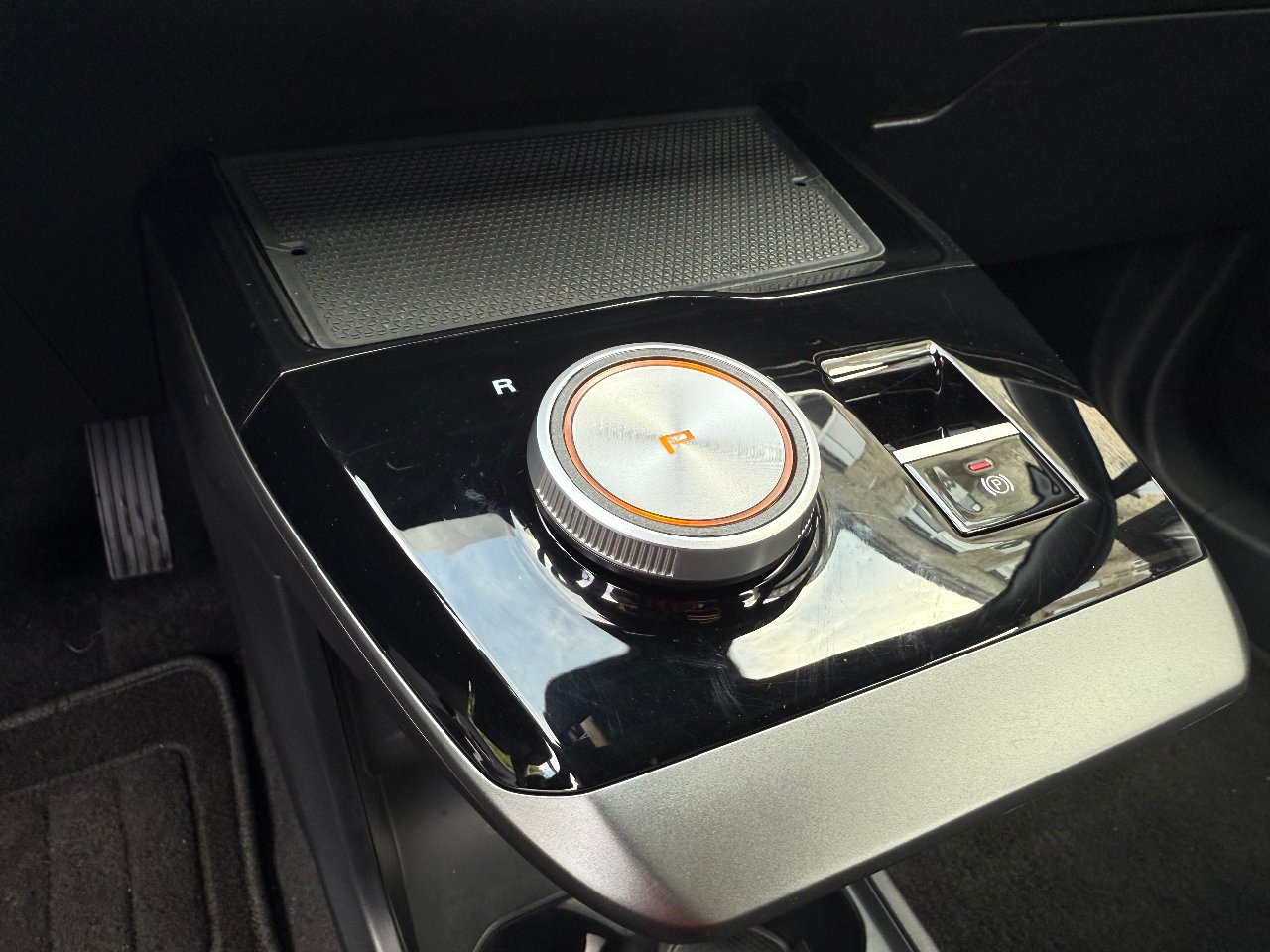 MG 4 EV - фото 46