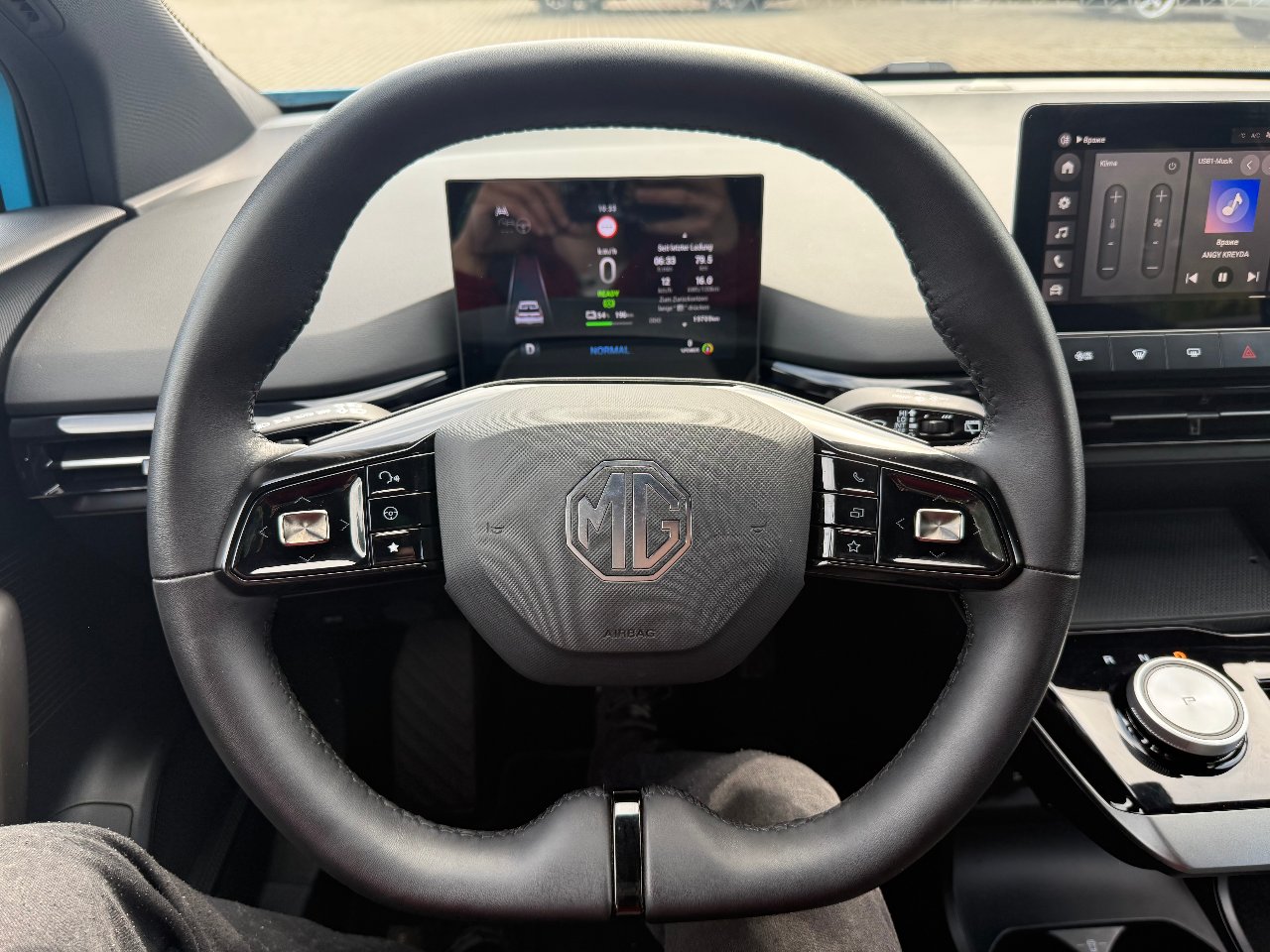 MG 4 EV - фото 45