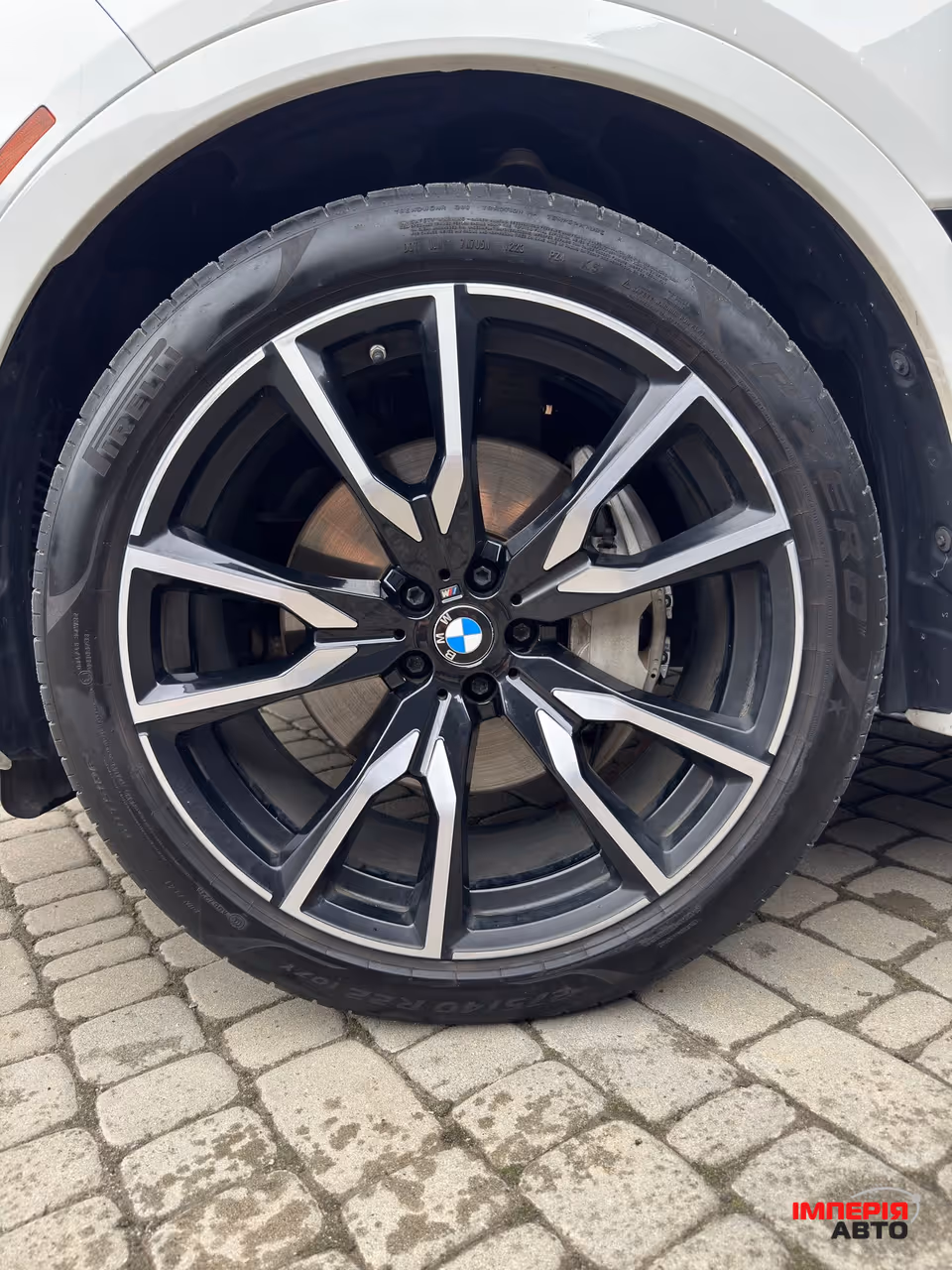 BMW X7 - фото 12