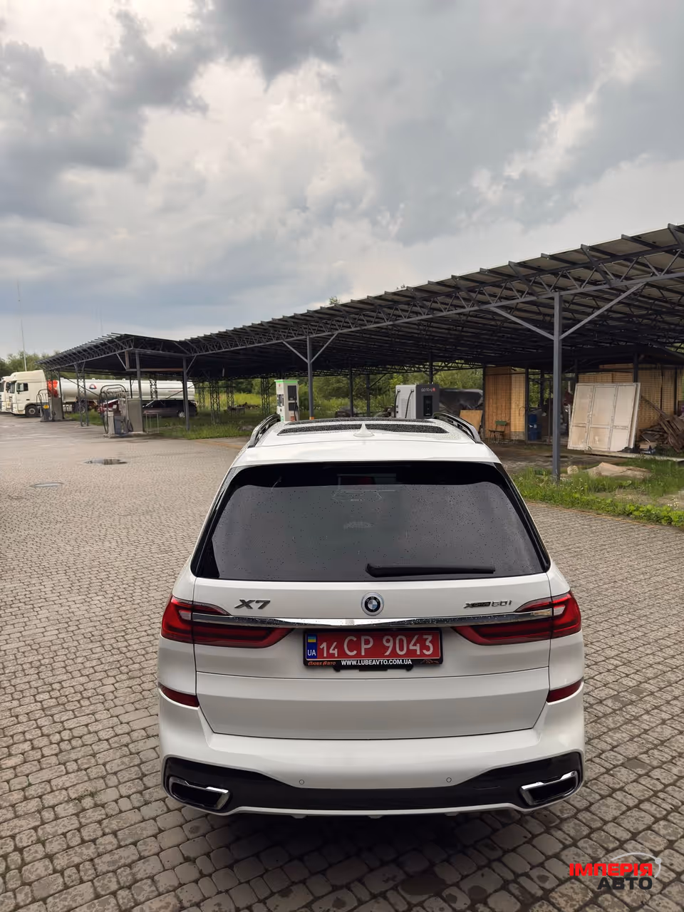BMW X7 - фото 8