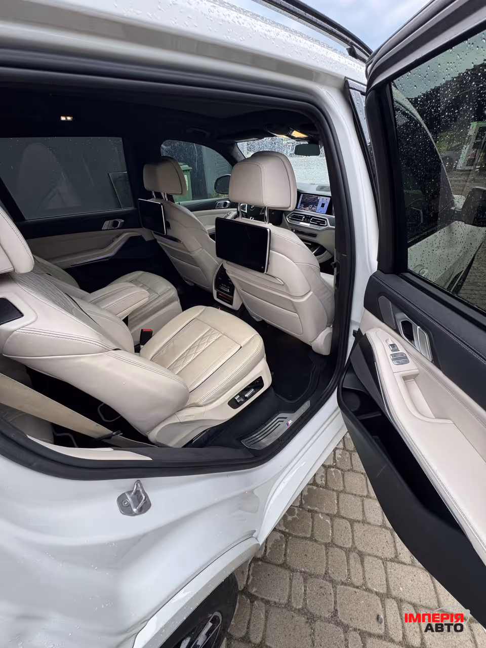 BMW X7 - фото 24