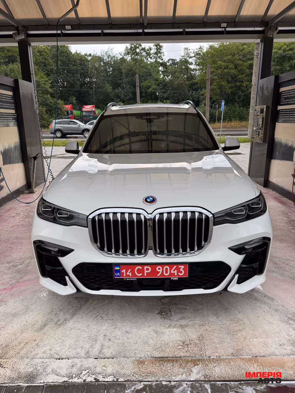 BMW X7 - фото 9