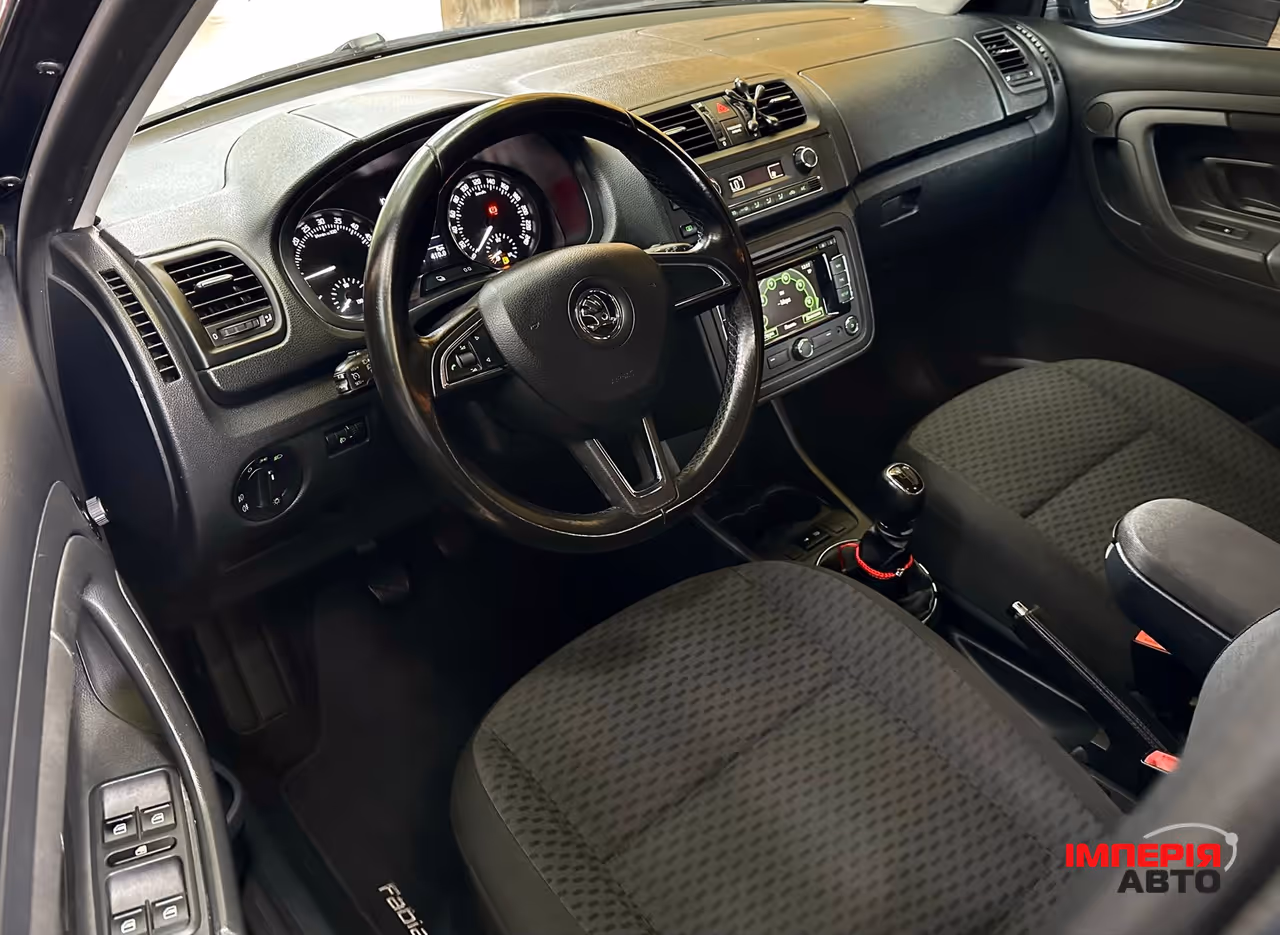Skoda Fabia - фото 6