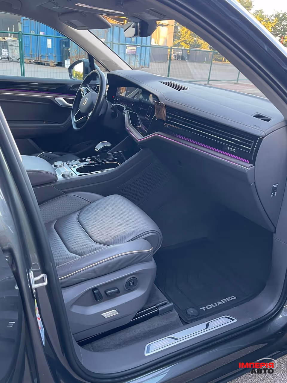 Volkswagen Touareg - фото 24