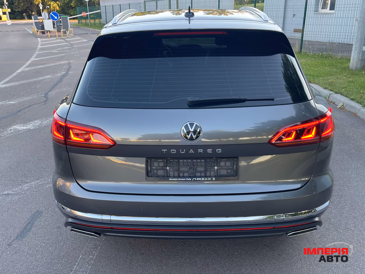 Volkswagen Touareg - фото 11