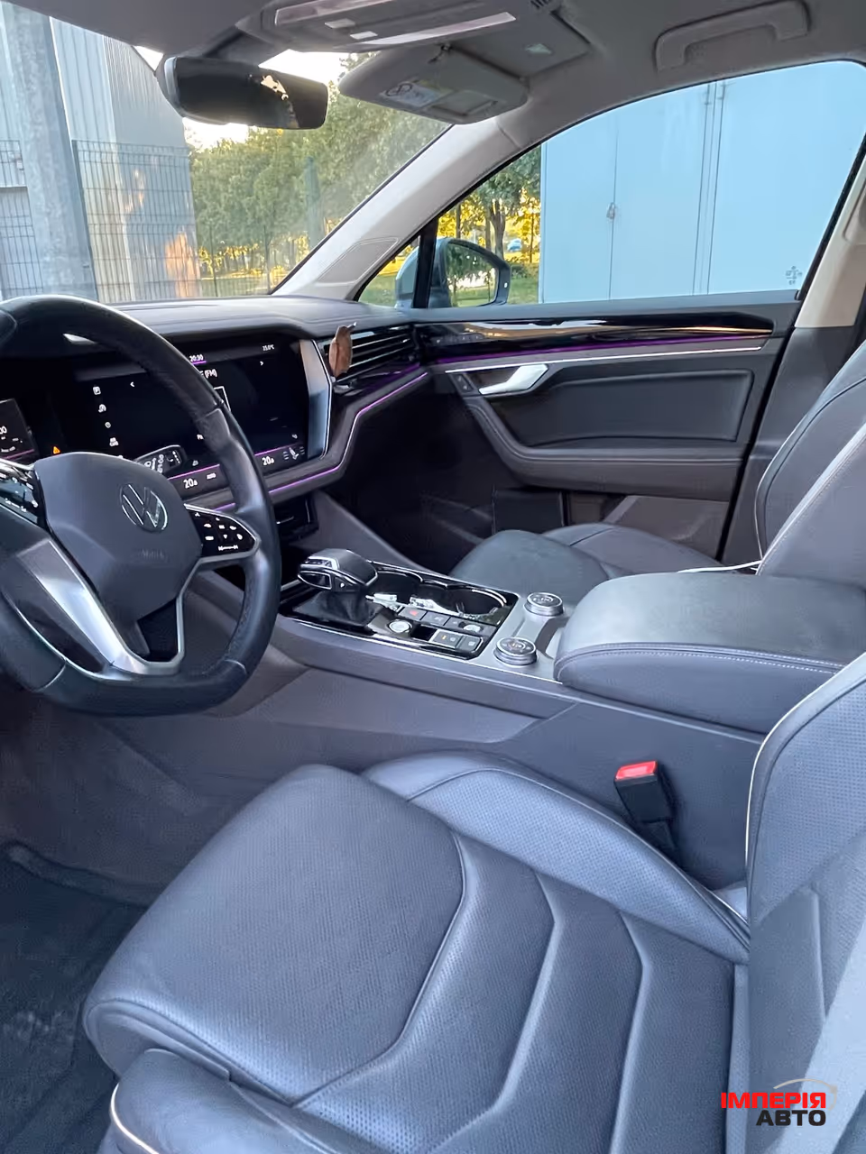 Volkswagen Touareg - фото 21