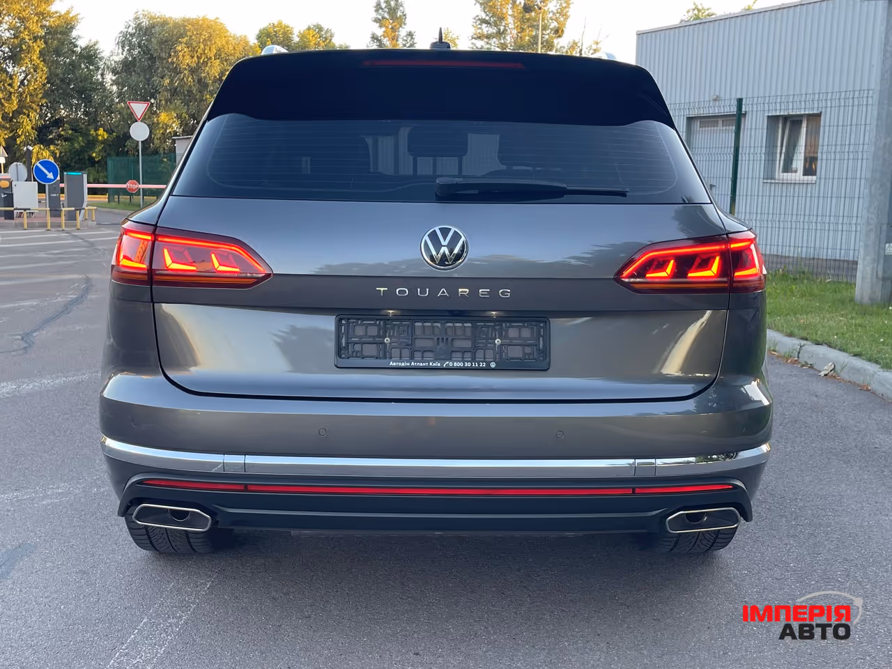 Volkswagen Touareg - фото 7