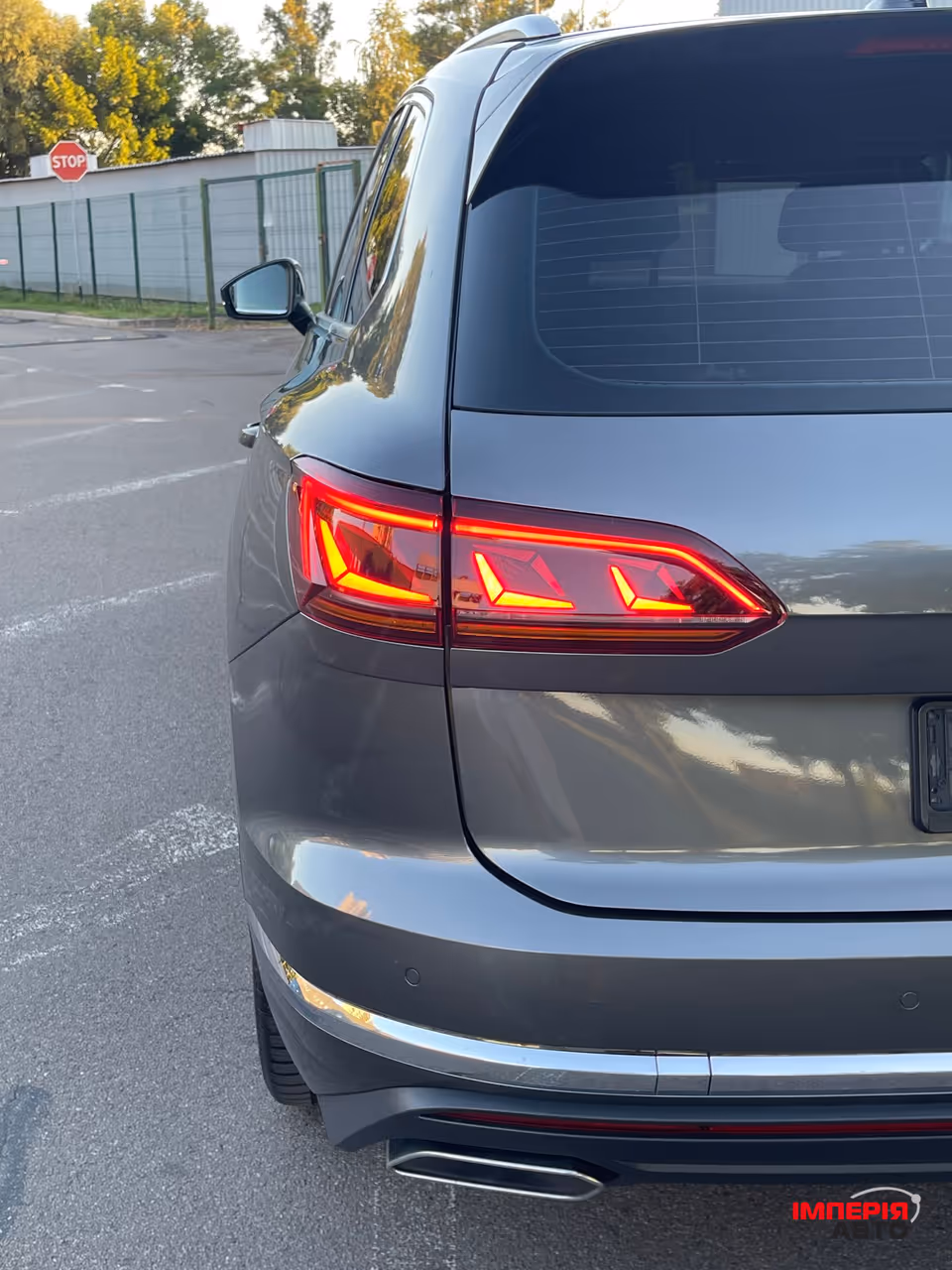 Volkswagen Touareg - фото 8