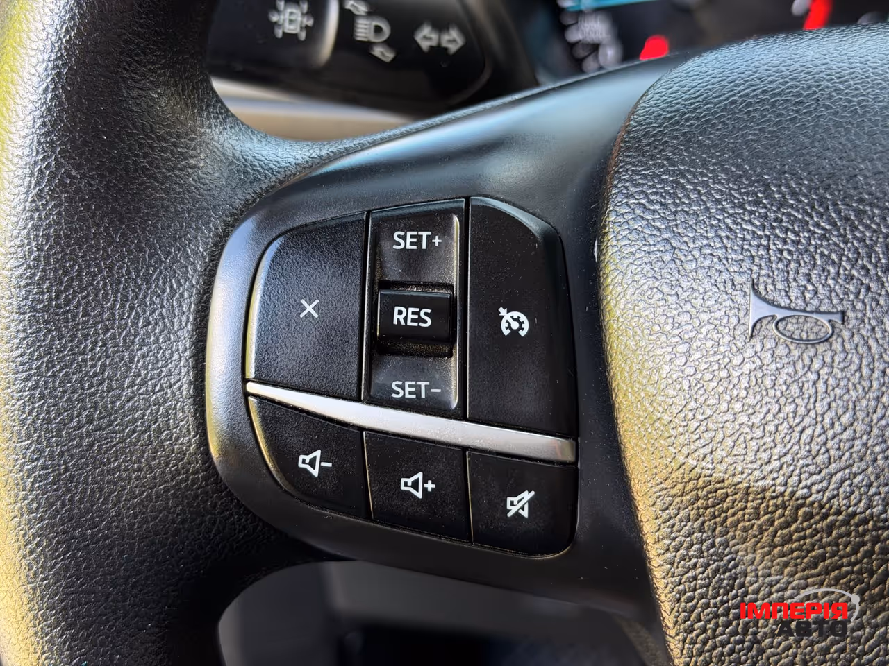 Ford Escape - фото 42