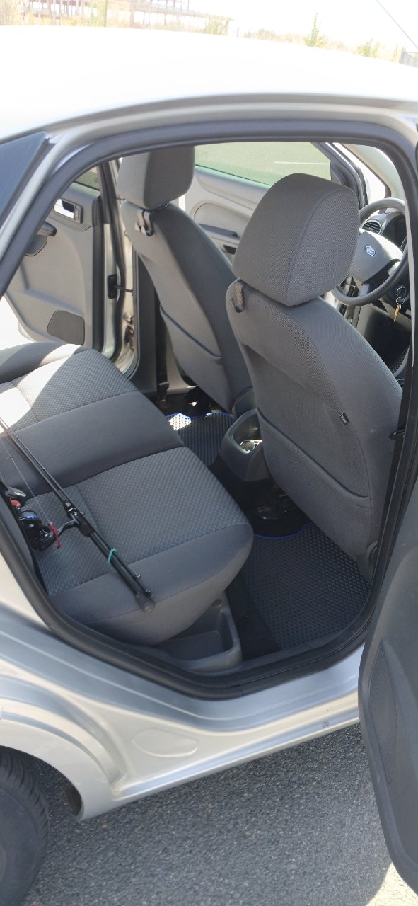 Ford Focus - фото 8