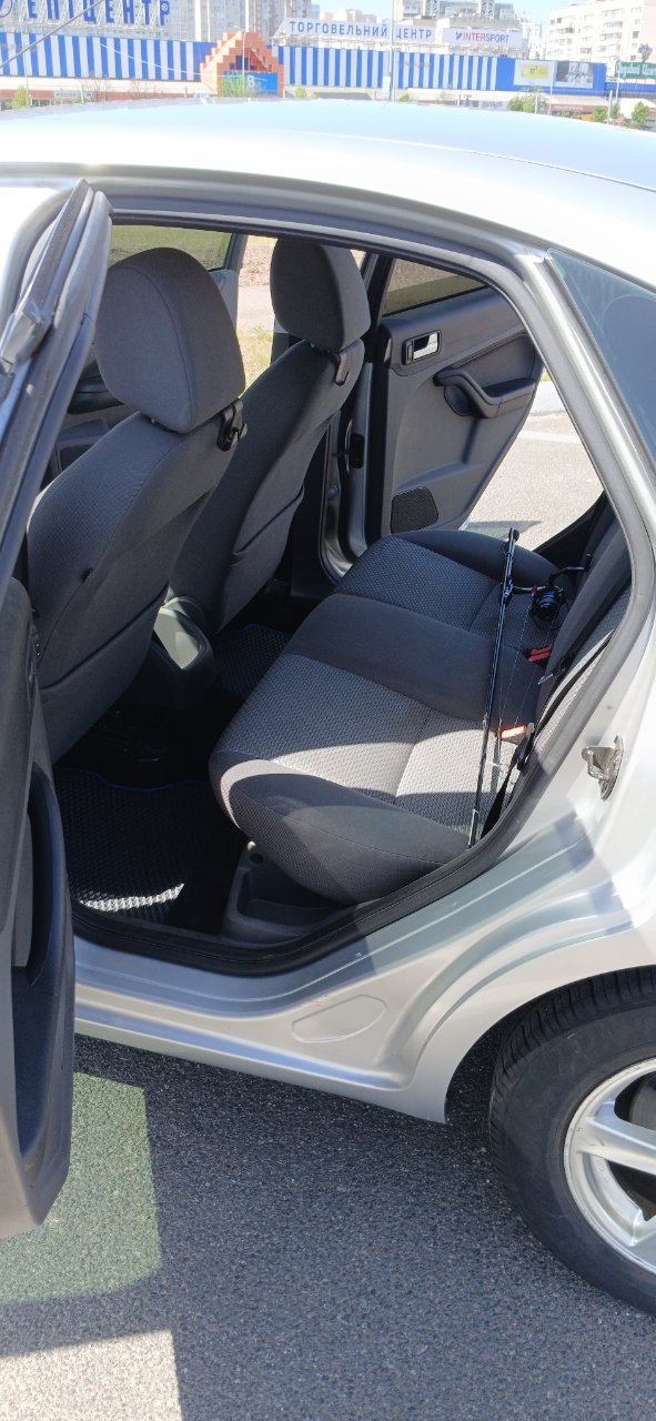 Ford Focus - фото 9