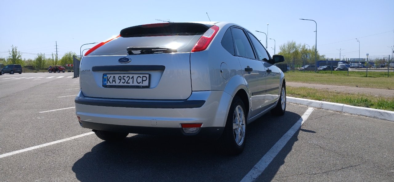 Ford Focus - фото 5
