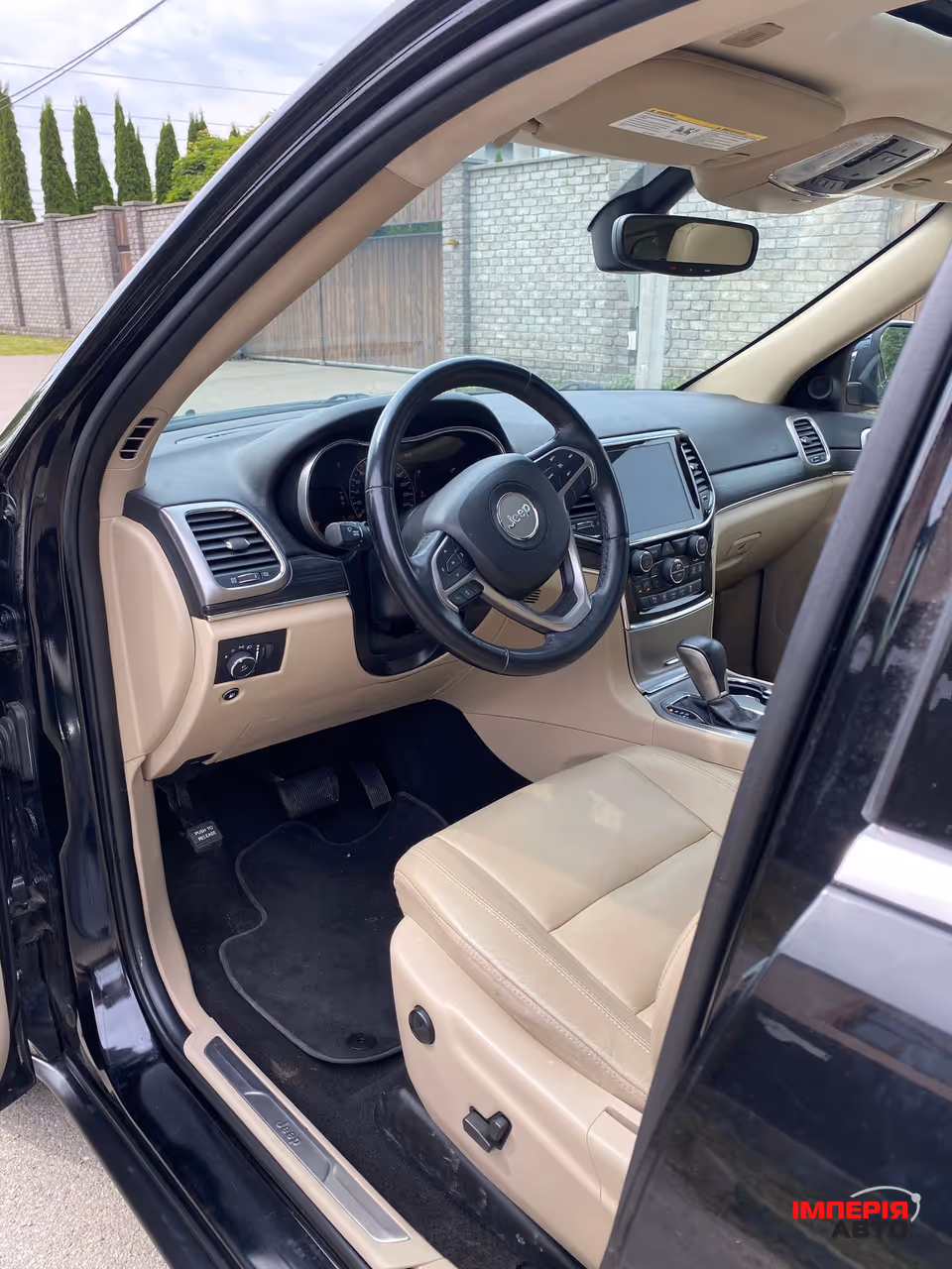 Jeep Grand Cherokee - фото 9
