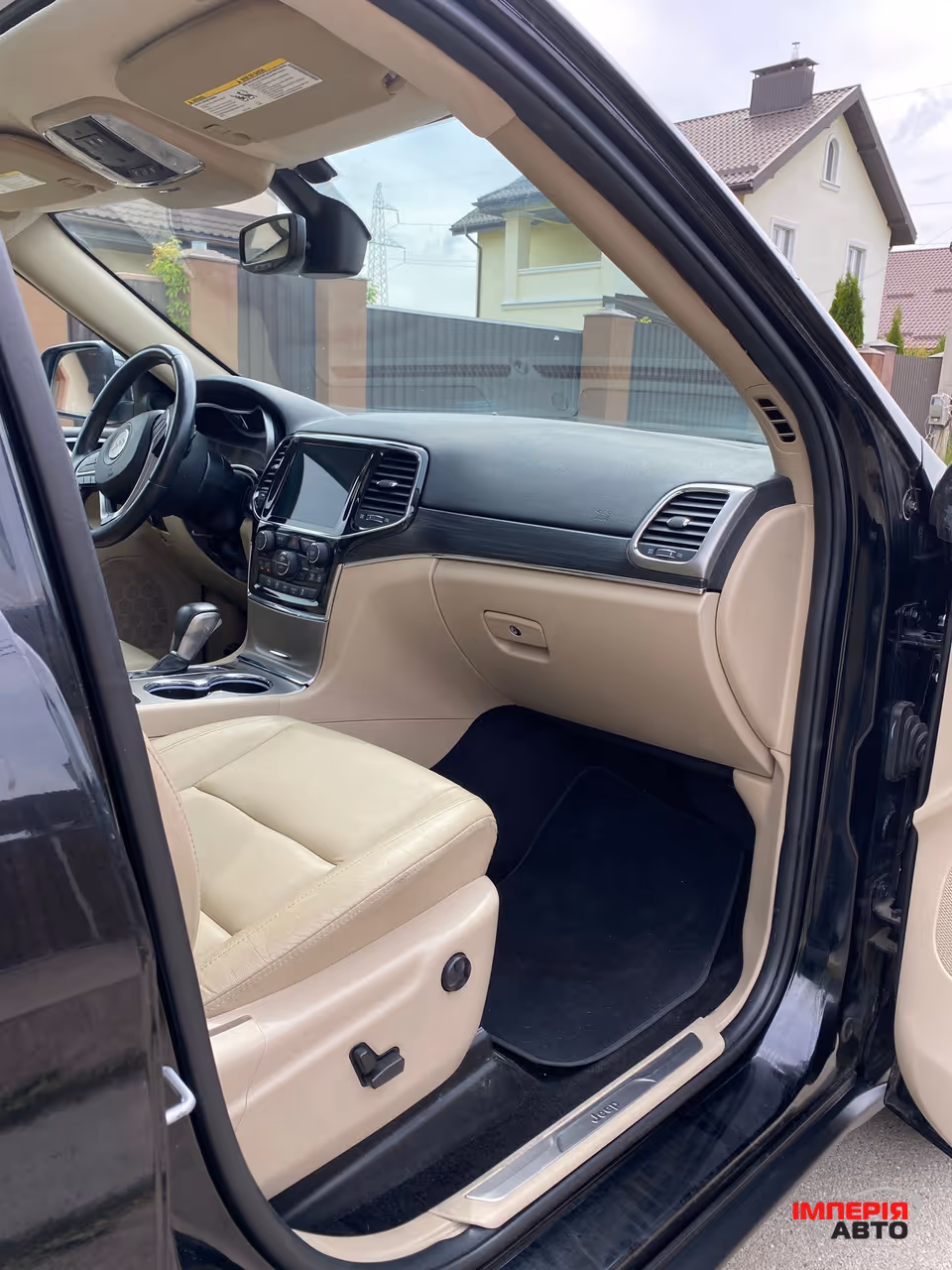 Jeep Grand Cherokee - фото 10