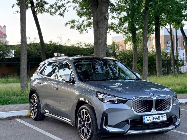 BMW iX1 - зображення 2