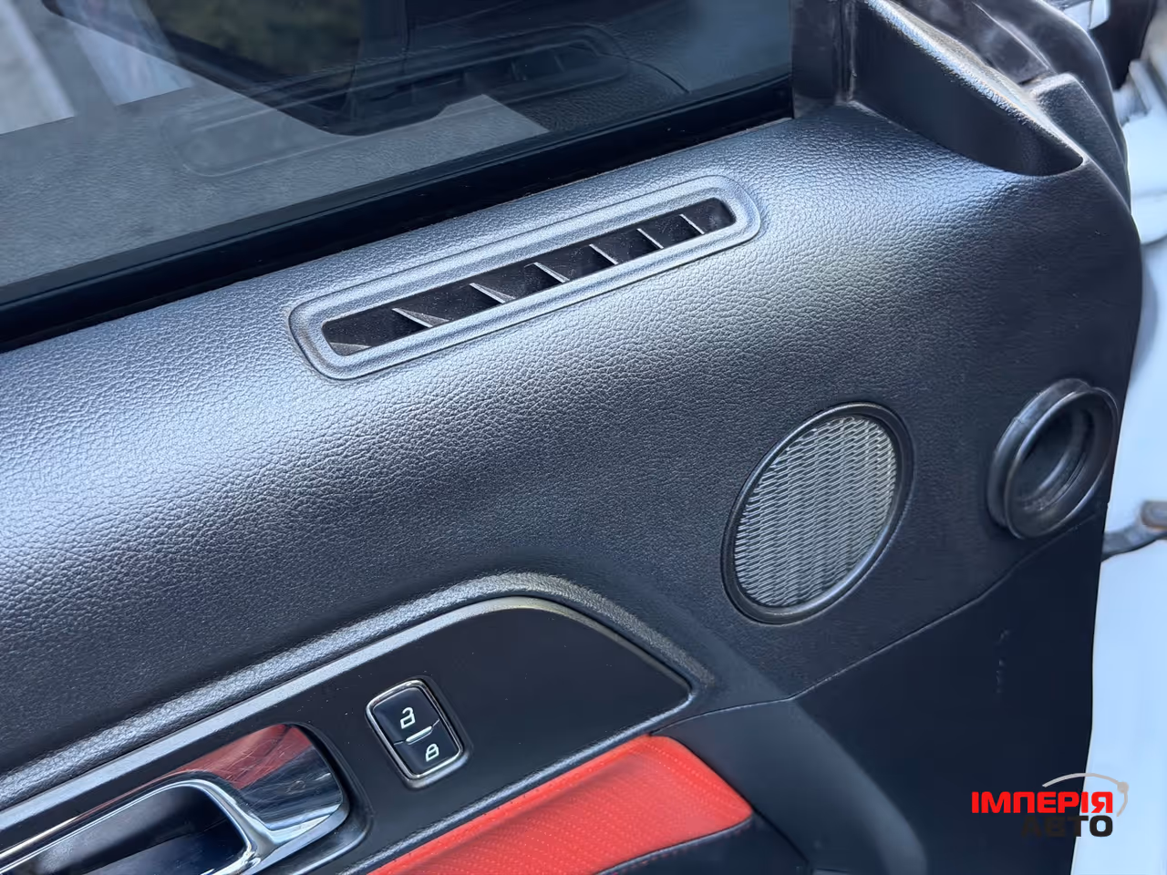 Ford Mustang - фото 31