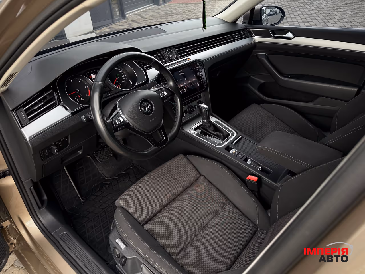 Volkswagen Passat - фото 22