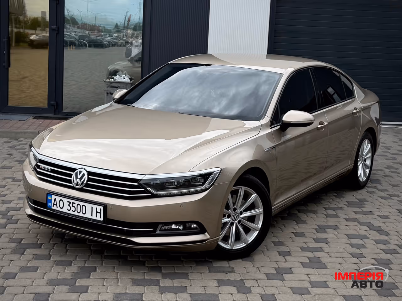 Volkswagen Passat - фото 1