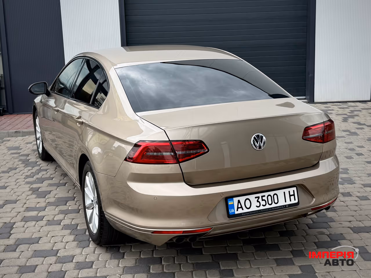Volkswagen Passat - фото 17