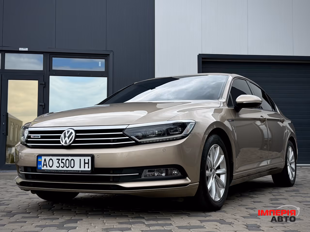 Volkswagen Passat - фото 4
