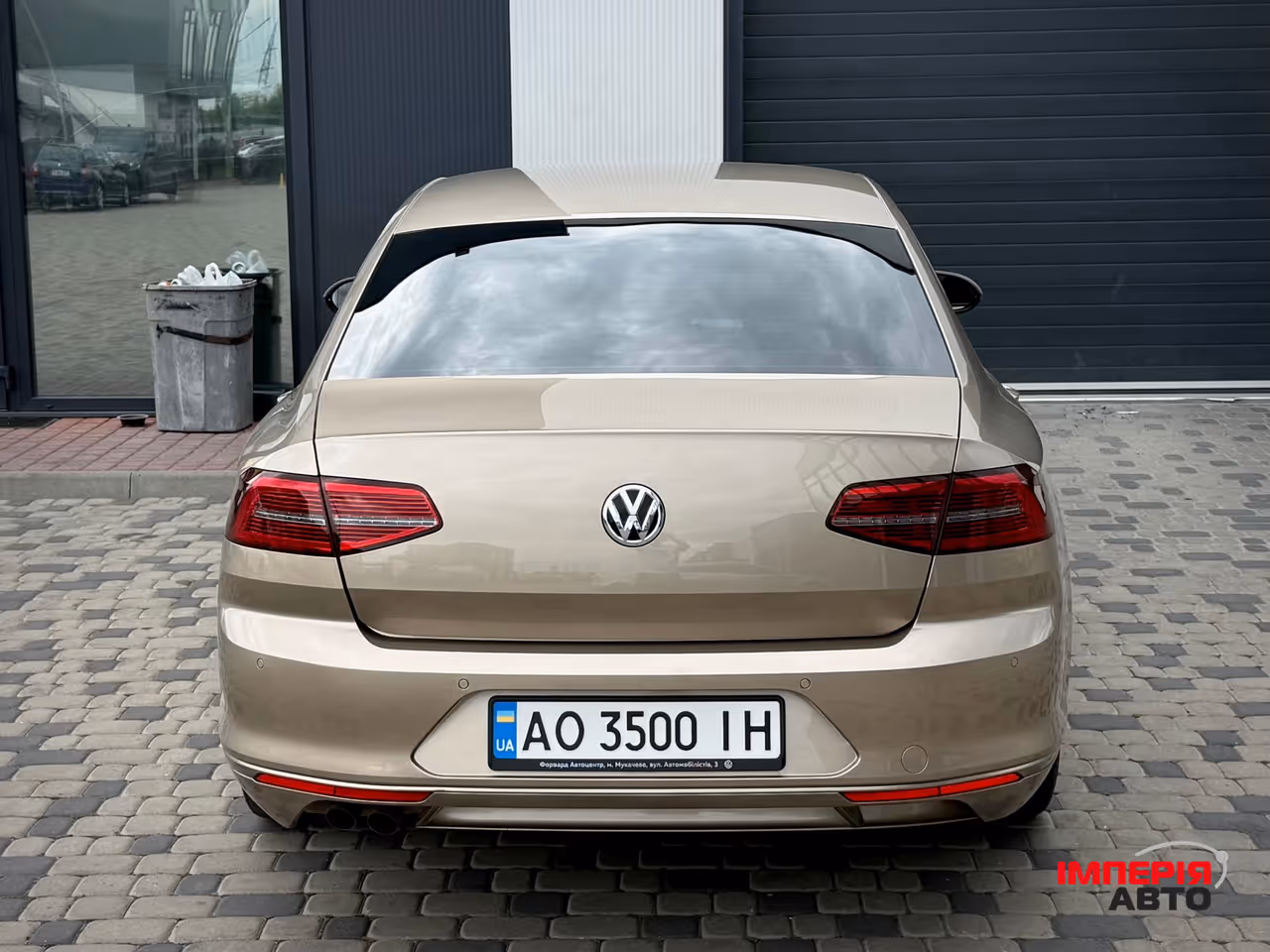 Volkswagen Passat - фото 15