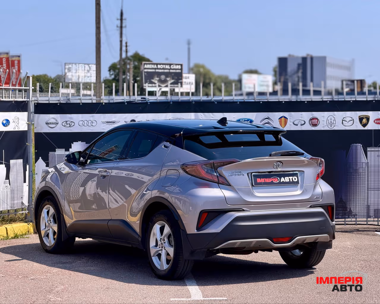 Toyota C-HR - фото 7