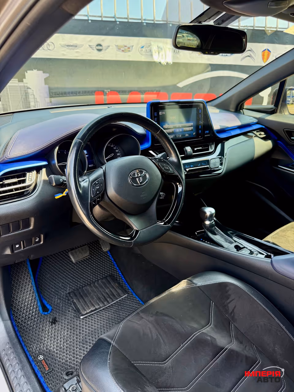 Toyota C-HR - фото 8