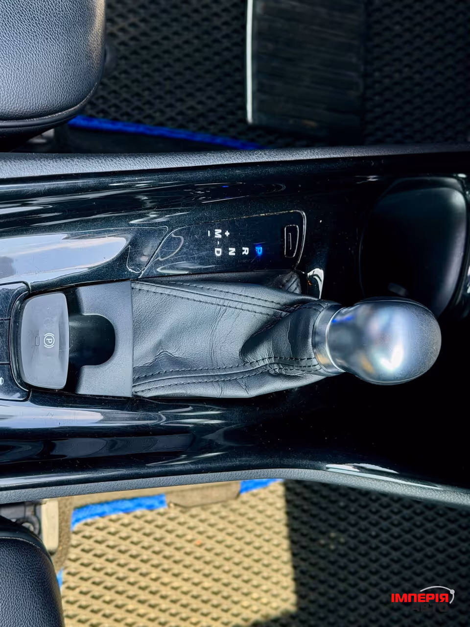 Toyota C-HR - фото 14