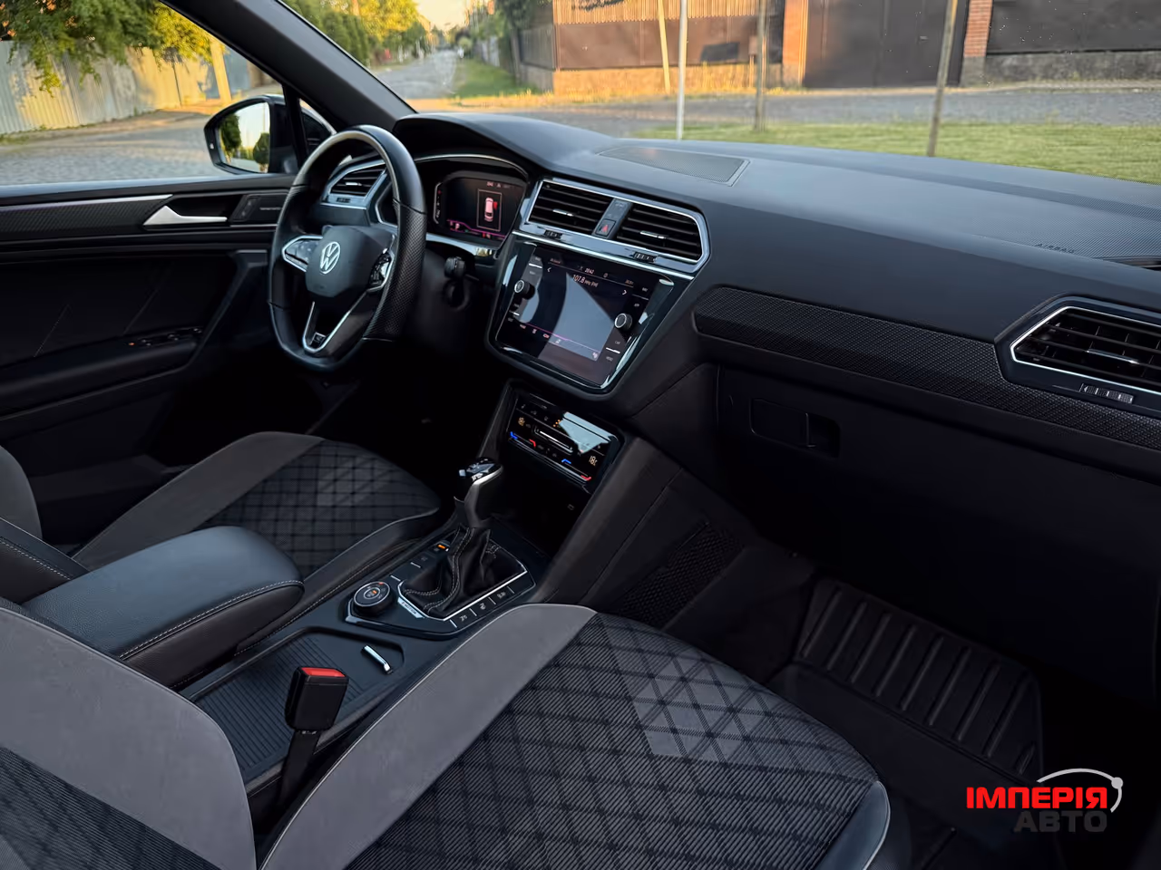 Volkswagen Tiguan - фото 35