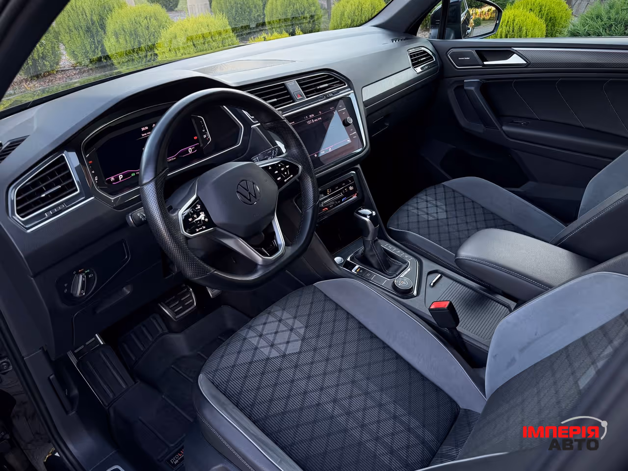 Volkswagen Tiguan - фото 29
