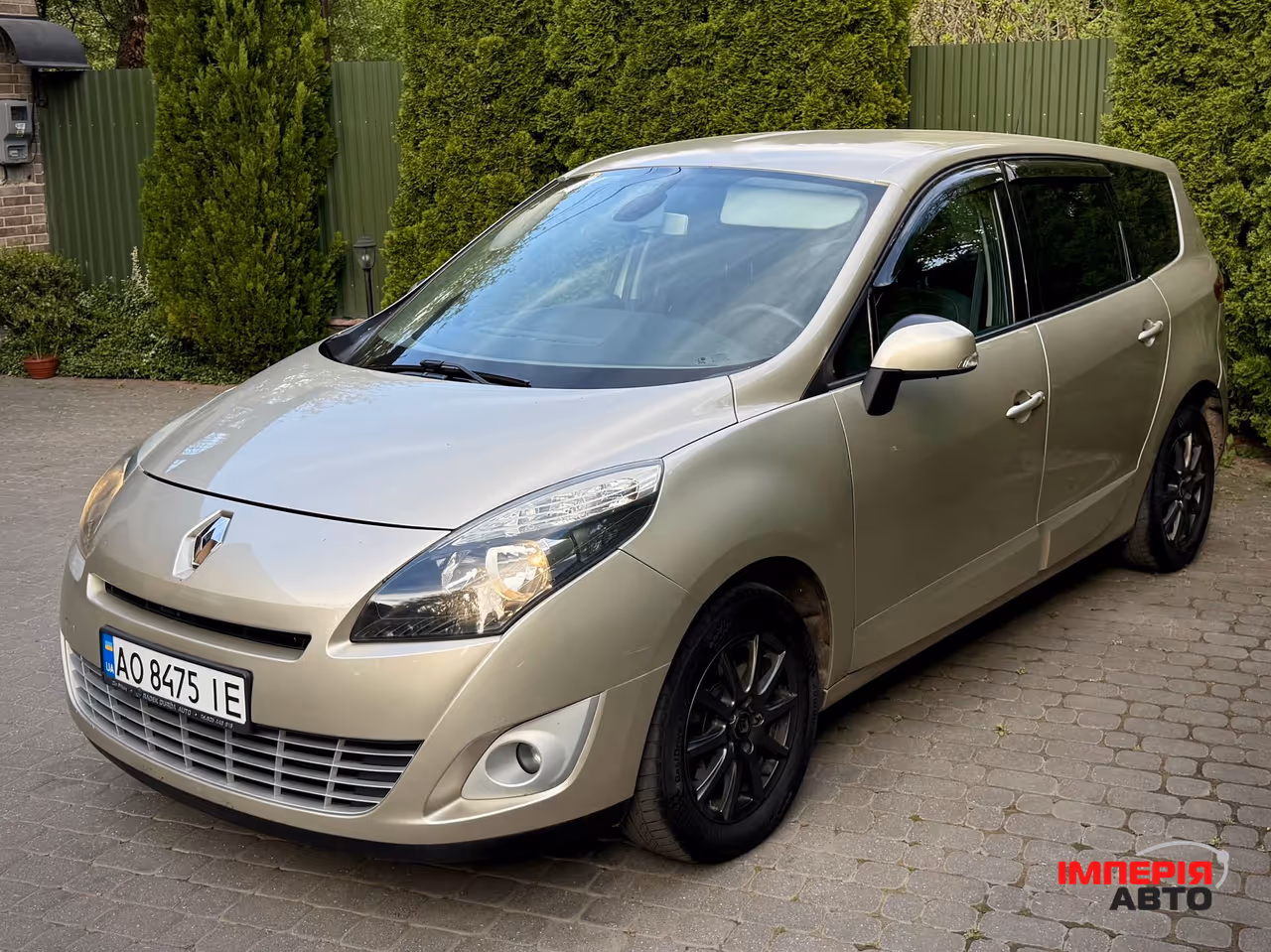 Renault Scenic - фото 1
