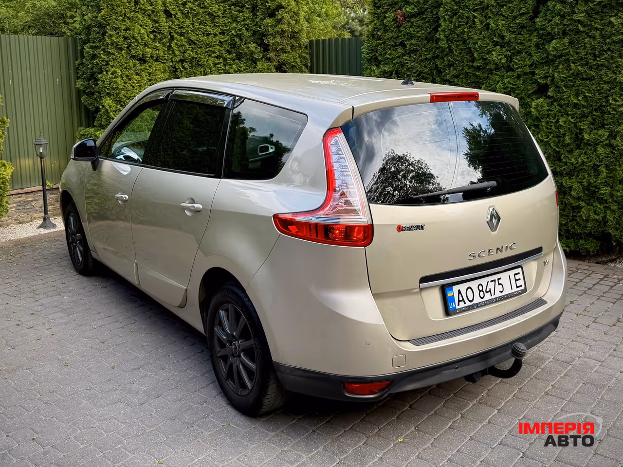 Renault Scenic - фото 19