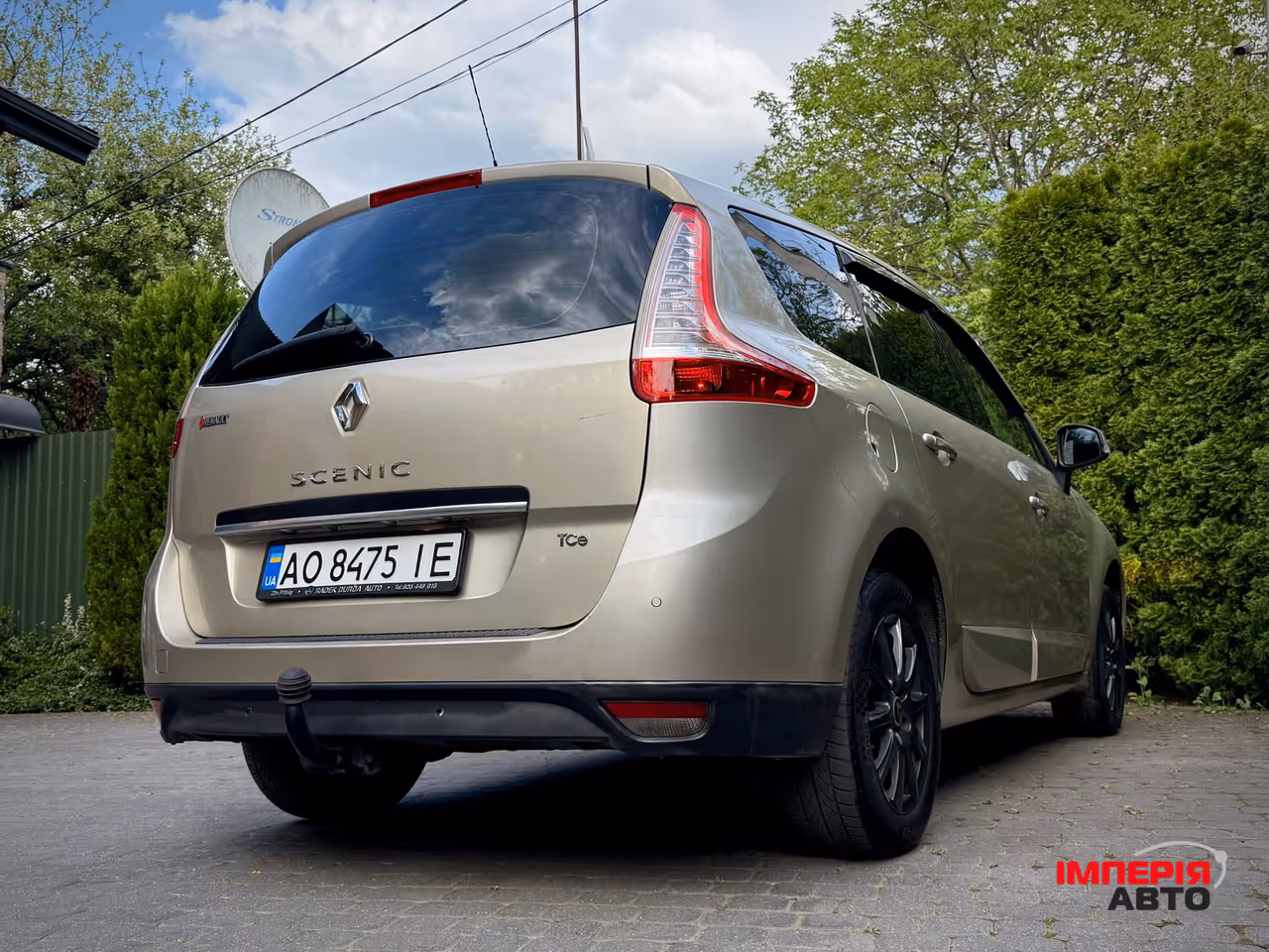 Renault Scenic - фото 14